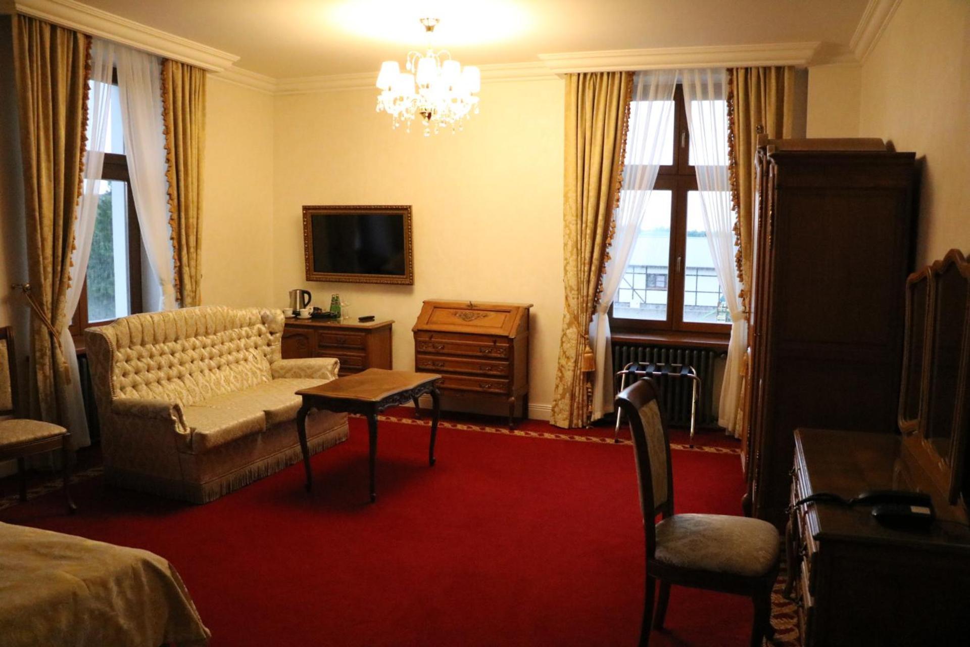 Palac Mortegi Hotel & Spa- Restauracja Szlachecka, Spa, Basen, Sauny, Jazda Konna, Mini Zoo- Luksus, Relaks I Przyroda W Jednym! Lubawa Oda fotoğraf